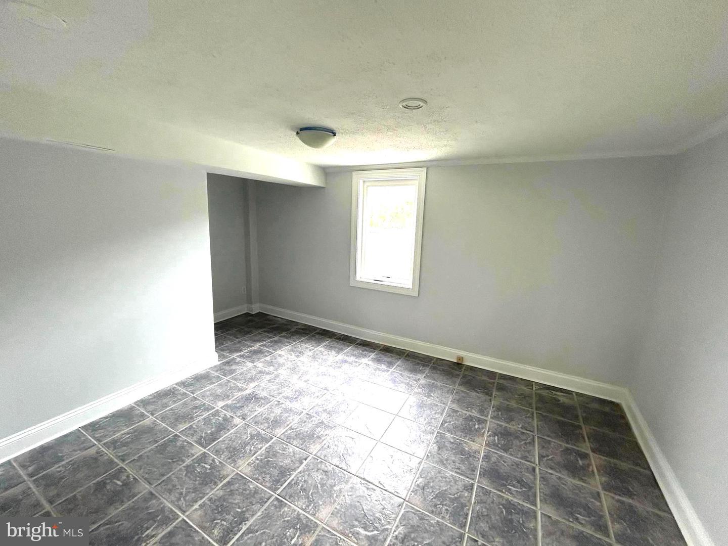 5915 AMELIA ST, SPRINGFIELD, Virginia 22150, 5 Bedrooms Bedrooms, ,2 BathroomsBathrooms,Residential,For sale,5915 AMELIA ST,VAFX2255310 MLS # VAFX2255310