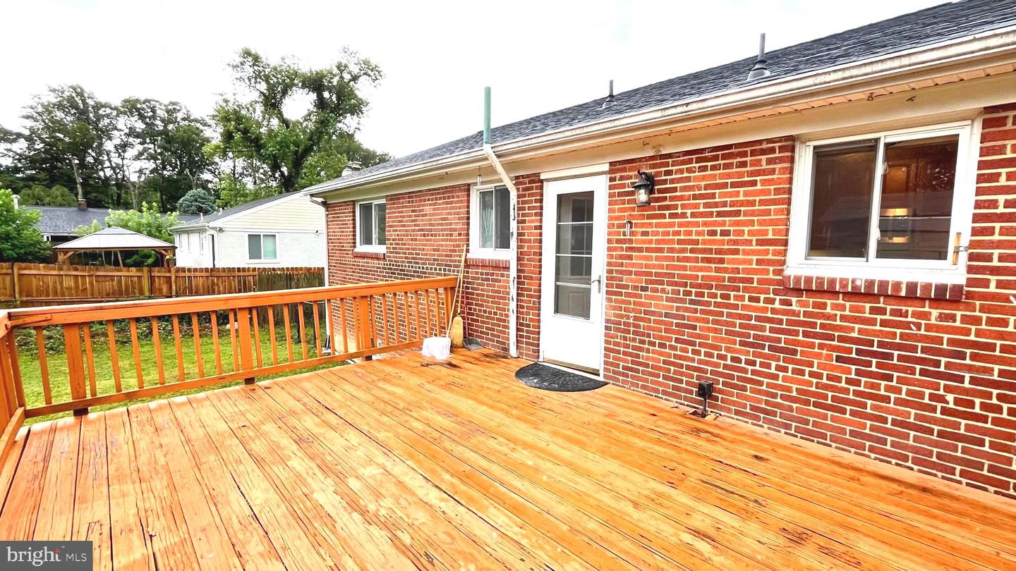 5915 AMELIA ST, SPRINGFIELD, Virginia 22150, 5 Bedrooms Bedrooms, ,2 BathroomsBathrooms,Residential,For sale,5915 AMELIA ST,VAFX2255310 MLS # VAFX2255310