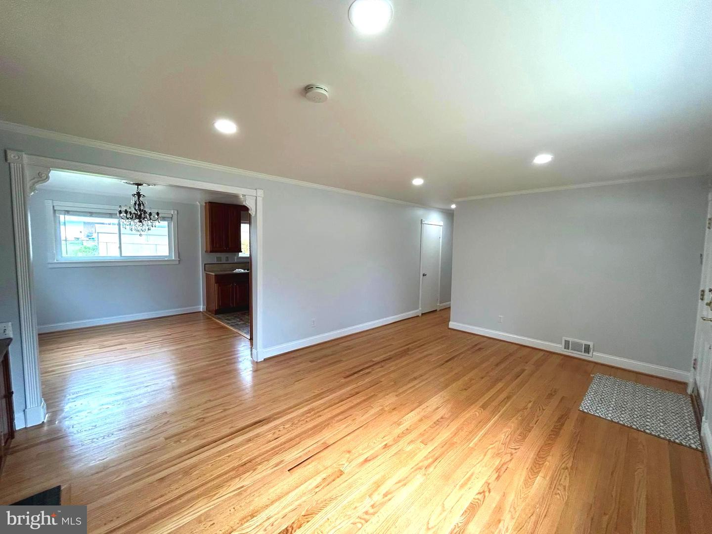 5915 AMELIA ST, SPRINGFIELD, Virginia 22150, 5 Bedrooms Bedrooms, ,2 BathroomsBathrooms,Residential,For sale,5915 AMELIA ST,VAFX2255310 MLS # VAFX2255310