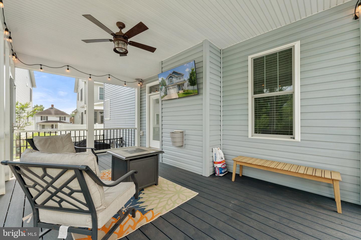 165 GREEN ST, WARRENTON, Virginia 20186, 3 Bedrooms Bedrooms, ,3 BathroomsBathrooms,Residential,For sale,165 GREEN ST,VAFQ2017440 MLS # VAFQ2017440