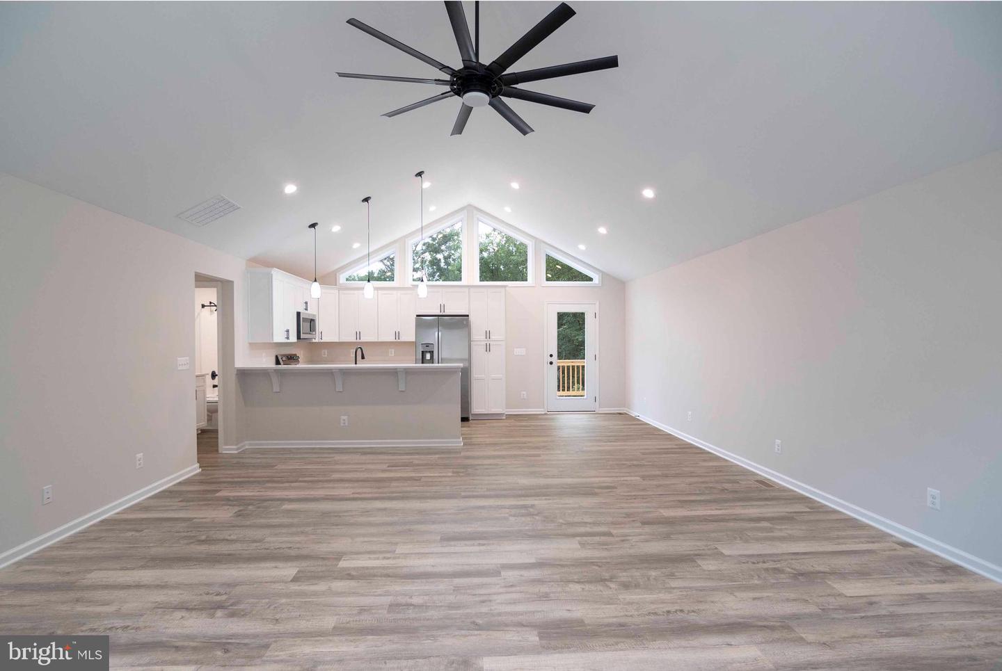 125 SPRING HOLLOW RD, FRONT ROYAL, Virginia 22630, 3 Bedrooms Bedrooms, ,2 BathroomsBathrooms,Residential,For sale,125 SPRING HOLLOW RD,VAWR2011684 MLS # VAWR2011684