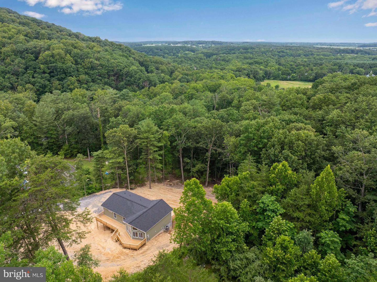125 SPRING HOLLOW RD, FRONT ROYAL, Virginia 22630, 3 Bedrooms Bedrooms, ,2 BathroomsBathrooms,Residential,For sale,125 SPRING HOLLOW RD,VAWR2011684 MLS # VAWR2011684