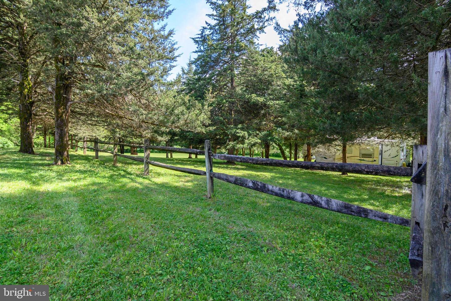 125 SPRING HOLLOW RD, FRONT ROYAL, Virginia 22630, 3 Bedrooms Bedrooms, ,2 BathroomsBathrooms,Residential,For sale,125 SPRING HOLLOW RD,VAWR2011684 MLS # VAWR2011684