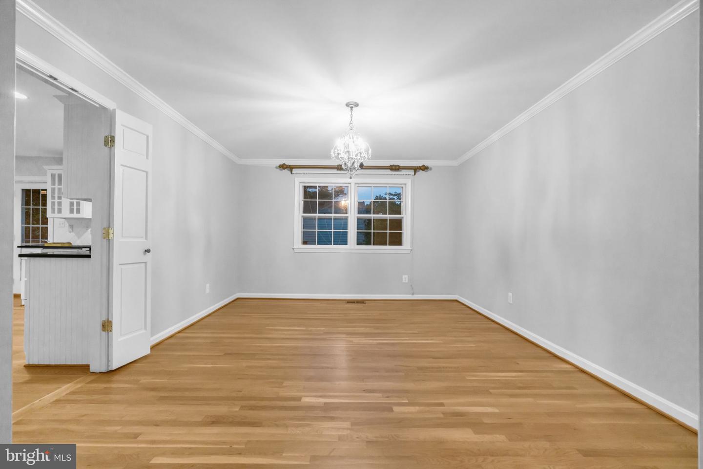 1218 KENSINGTON RD, MCLEAN, Virginia 22101, 4 Bedrooms Bedrooms, ,3 BathroomsBathrooms,Residential,For sale,1218 KENSINGTON RD,VAFX2255336 MLS # VAFX2255336