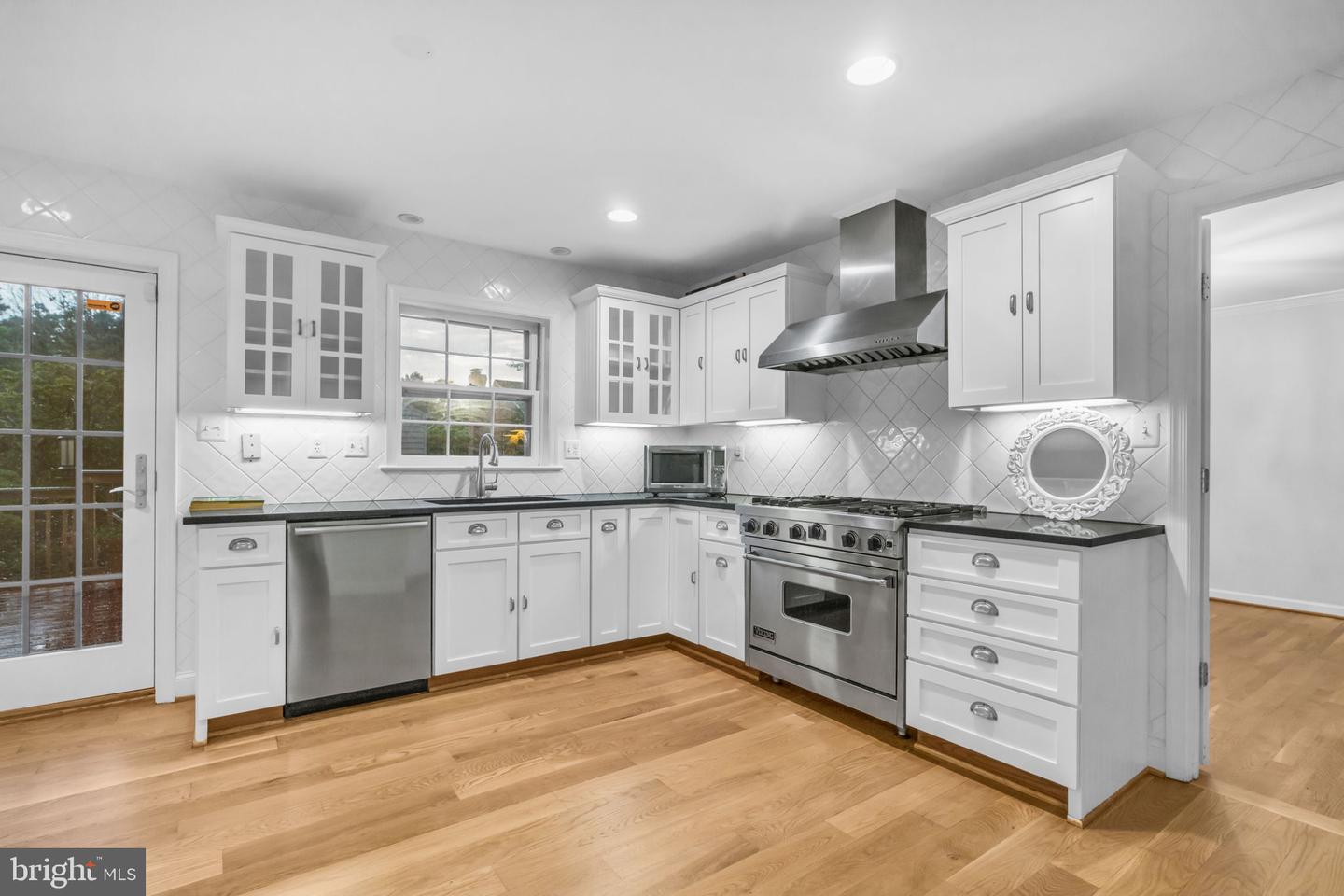1218 KENSINGTON RD, MCLEAN, Virginia 22101, 4 Bedrooms Bedrooms, ,3 BathroomsBathrooms,Residential,For sale,1218 KENSINGTON RD,VAFX2255336 MLS # VAFX2255336