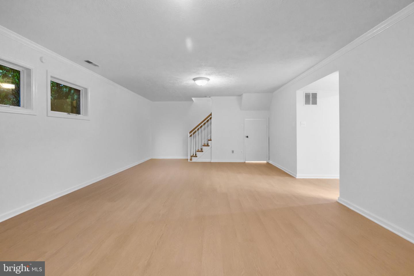 1218 KENSINGTON RD, MCLEAN, Virginia 22101, 4 Bedrooms Bedrooms, ,3 BathroomsBathrooms,Residential,For sale,1218 KENSINGTON RD,VAFX2255336 MLS # VAFX2255336