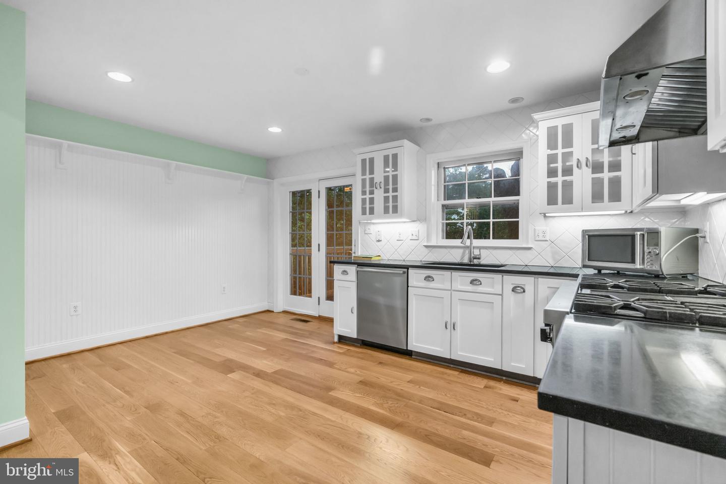 1218 KENSINGTON RD, MCLEAN, Virginia 22101, 4 Bedrooms Bedrooms, ,3 BathroomsBathrooms,Residential,For sale,1218 KENSINGTON RD,VAFX2255336 MLS # VAFX2255336