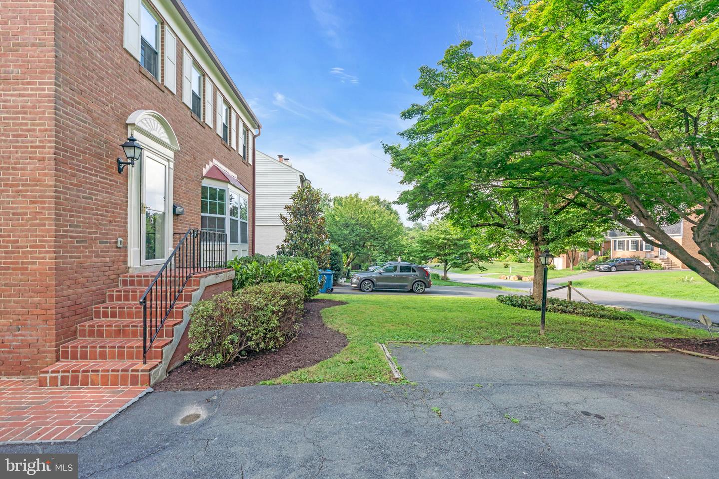 1218 KENSINGTON RD, MCLEAN, Virginia 22101, 4 Bedrooms Bedrooms, ,3 BathroomsBathrooms,Residential,For sale,1218 KENSINGTON RD,VAFX2255336 MLS # VAFX2255336