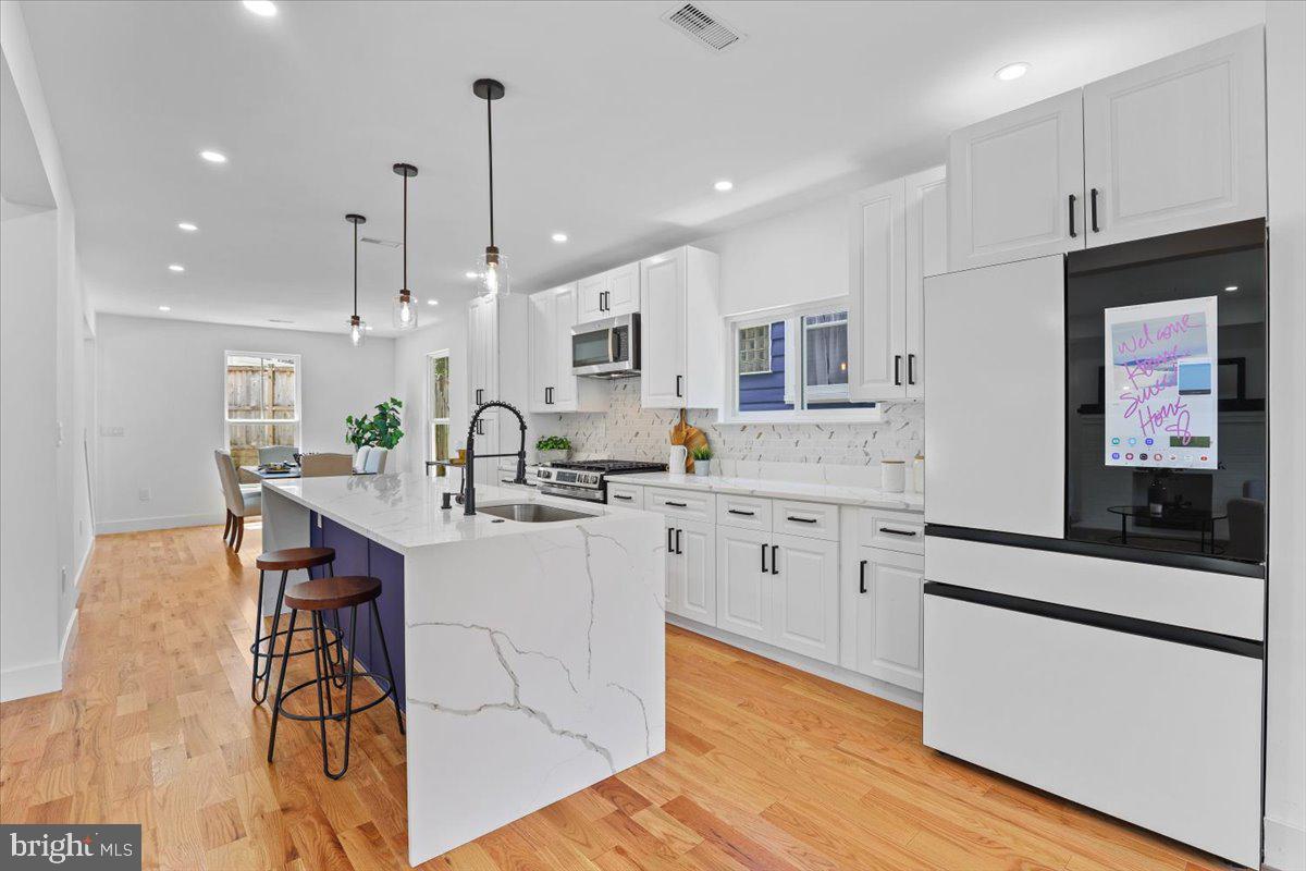 6219 WESTERN AVE NW, WASHINGTON, District Of Columbia 20015, 5 Bedrooms Bedrooms, ,3 BathroomsBathrooms,Residential,For sale,6219 WESTERN AVE NW,DCDC2210174 MLS # DCDC2210174