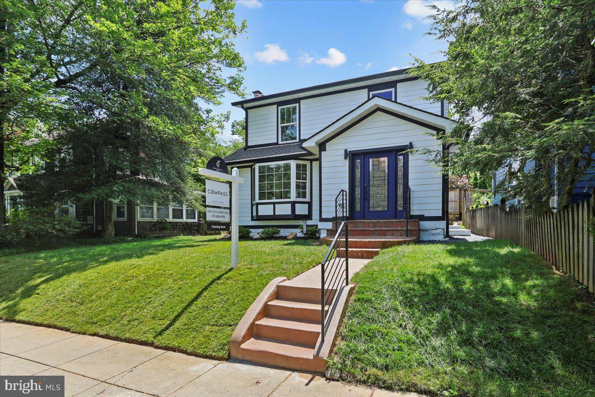 6219 WESTERN AVE NW, WASHINGTON, District Of Columbia 20015, 5 Bedrooms Bedrooms, ,3 BathroomsBathrooms,Residential,For sale,6219 WESTERN AVE NW,DCDC2210174 MLS # DCDC2210174