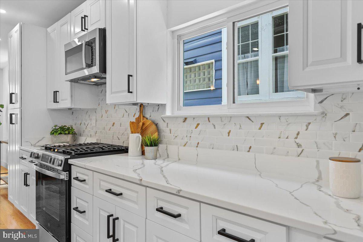 6219 WESTERN AVE NW, WASHINGTON, District Of Columbia 20015, 5 Bedrooms Bedrooms, ,3 BathroomsBathrooms,Residential,For sale,6219 WESTERN AVE NW,DCDC2210174 MLS # DCDC2210174