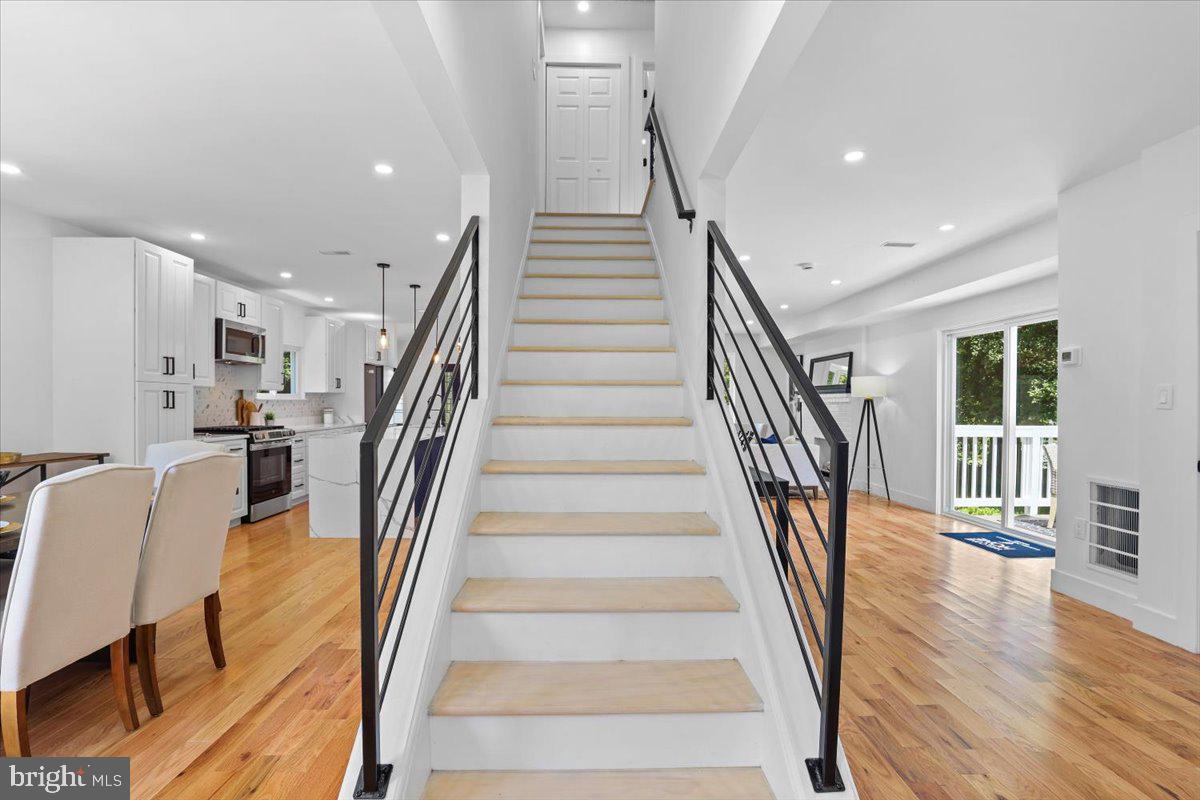 6219 WESTERN AVE NW, WASHINGTON, District Of Columbia 20015, 5 Bedrooms Bedrooms, ,3 BathroomsBathrooms,Residential,For sale,6219 WESTERN AVE NW,DCDC2210174 MLS # DCDC2210174