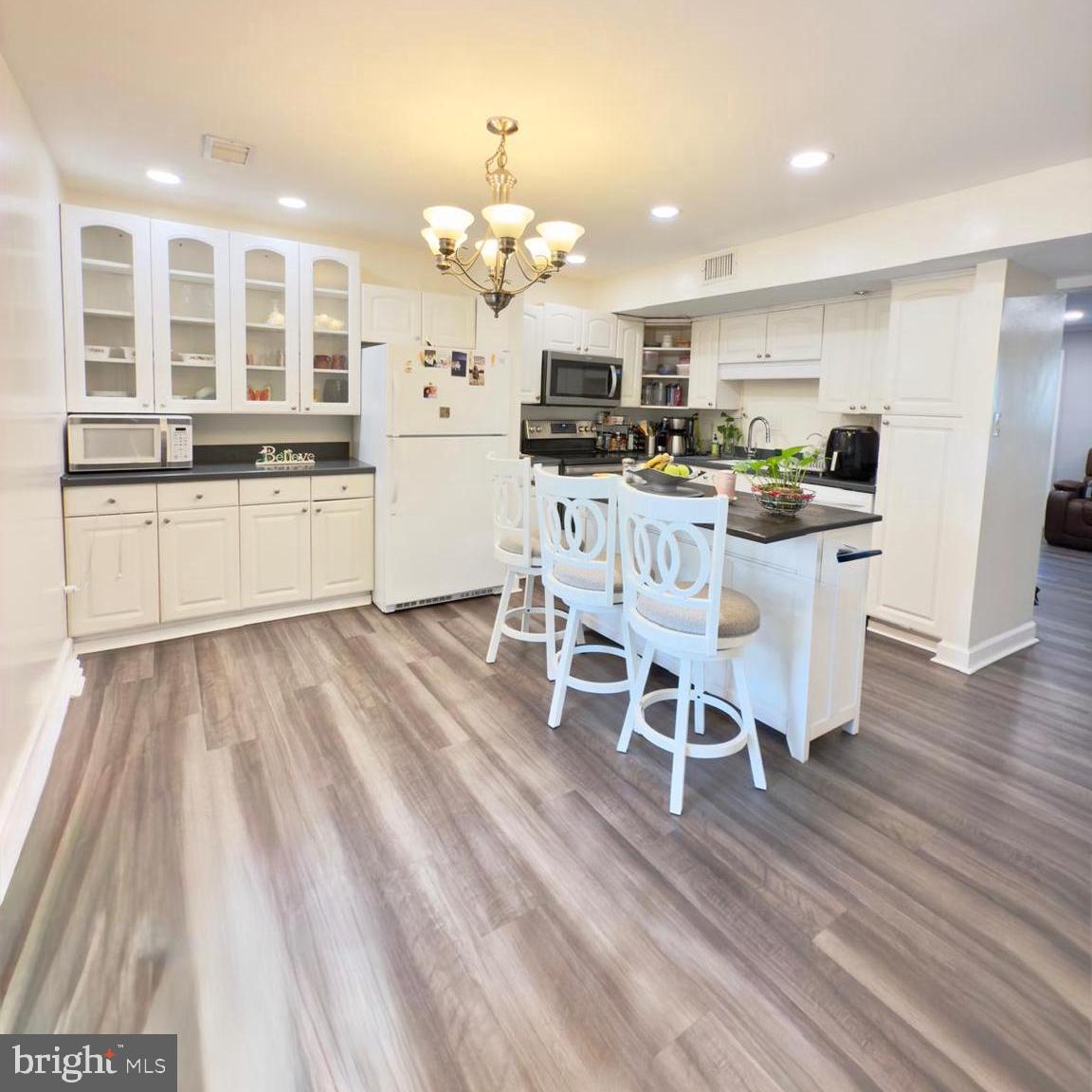 9913 HAMPTON RD, MANASSAS, Virginia 20110, 3 Bedrooms Bedrooms, ,1 BathroomBathrooms,Residential,For sale,9913 HAMPTON RD,VAMN2008678 MLS # VAMN2008678