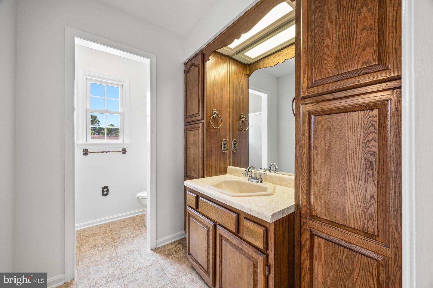 336 HOLLINGSWORTH RD, WOODSTOCK, Virginia 22664, 4 Bedrooms Bedrooms, ,2 BathroomsBathrooms,Residential,For sale,336 HOLLINGSWORTH RD,VASH2011980 MLS # VASH2011980
