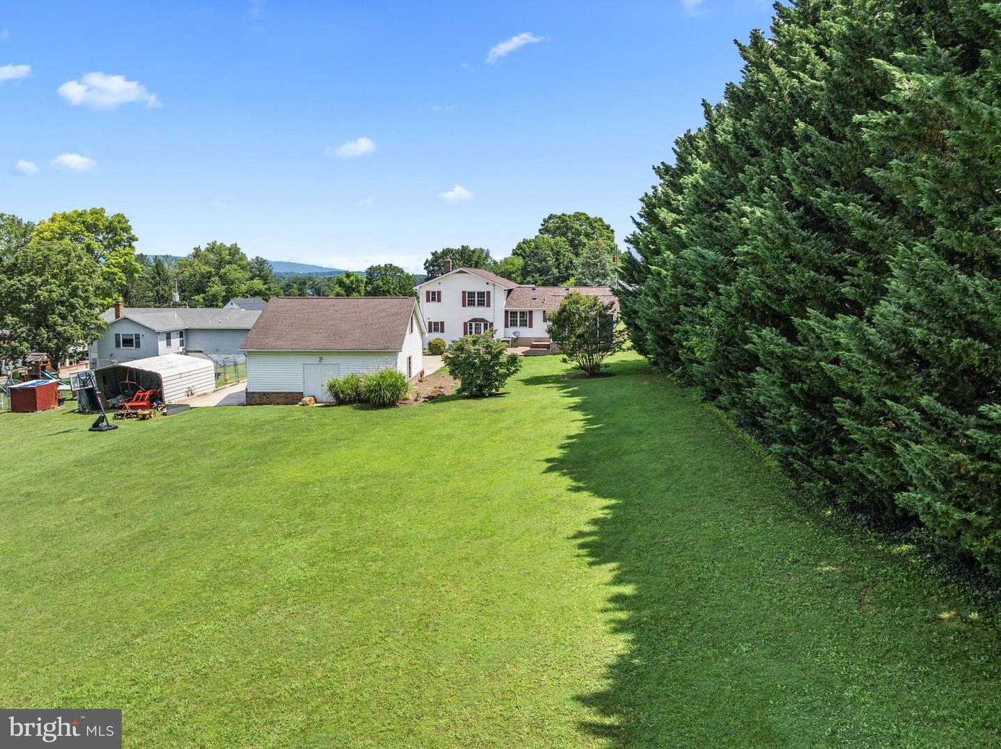 336 HOLLINGSWORTH RD, WOODSTOCK, Virginia 22664, 4 Bedrooms Bedrooms, ,2 BathroomsBathrooms,Residential,For sale,336 HOLLINGSWORTH RD,VASH2011980 MLS # VASH2011980