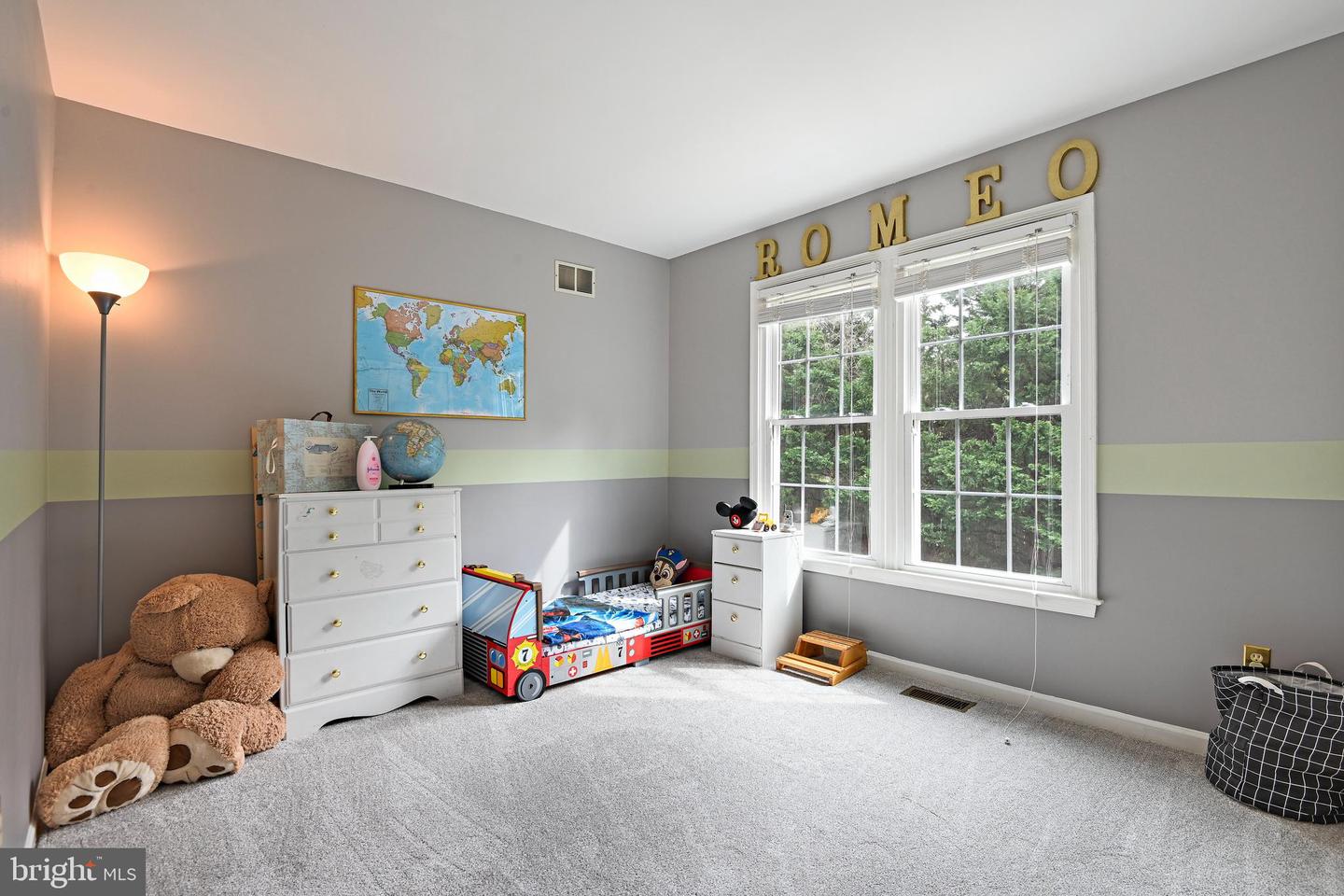 5802 HAMPTON FOREST WAY, FAIRFAX, Virginia 22030, 4 Bedrooms Bedrooms, ,4 BathroomsBathrooms,Residential,For sale,5802 HAMPTON FOREST WAY,VAFX2255354 MLS # VAFX2255354