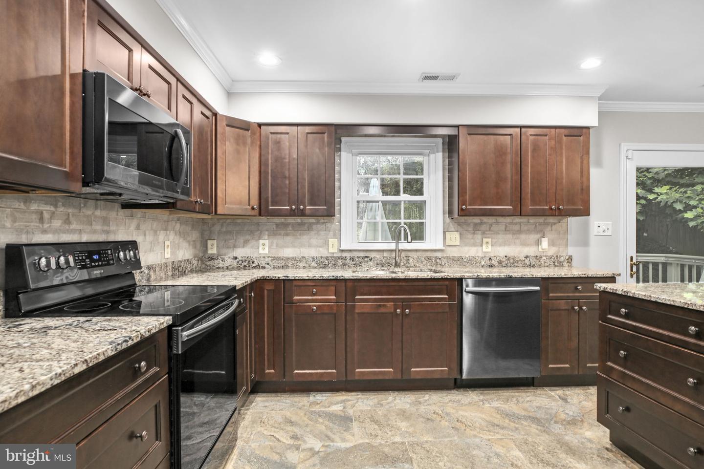 2409 HARPOON DR, STAFFORD, Virginia 22554, 5 Bedrooms Bedrooms, ,5 BathroomsBathrooms,Residential,For sale,2409 HARPOON DR,VAST2040806 MLS # VAST2040806