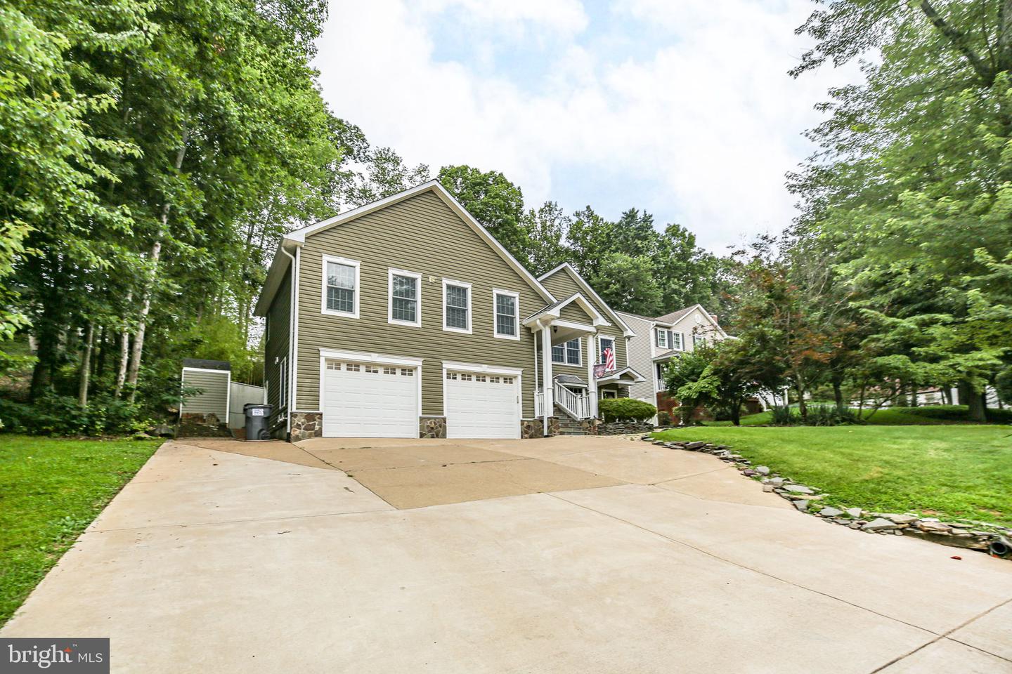 2409 HARPOON DR, STAFFORD, Virginia 22554, 5 Bedrooms Bedrooms, ,5 BathroomsBathrooms,Residential,For sale,2409 HARPOON DR,VAST2040806 MLS # VAST2040806
