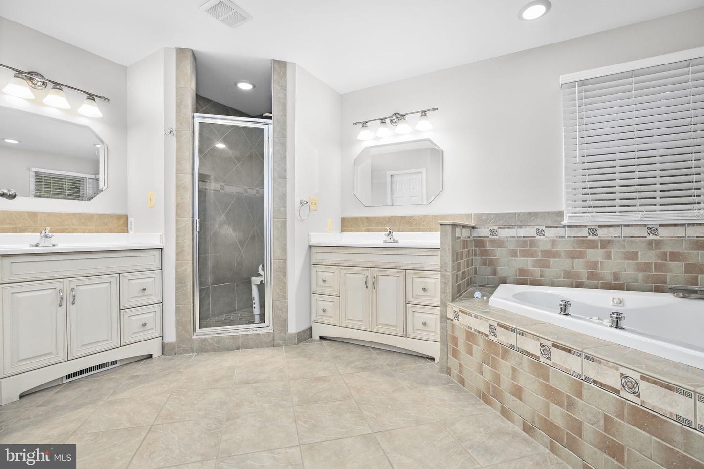 2409 HARPOON DR, STAFFORD, Virginia 22554, 5 Bedrooms Bedrooms, ,5 BathroomsBathrooms,Residential,For sale,2409 HARPOON DR,VAST2040806 MLS # VAST2040806