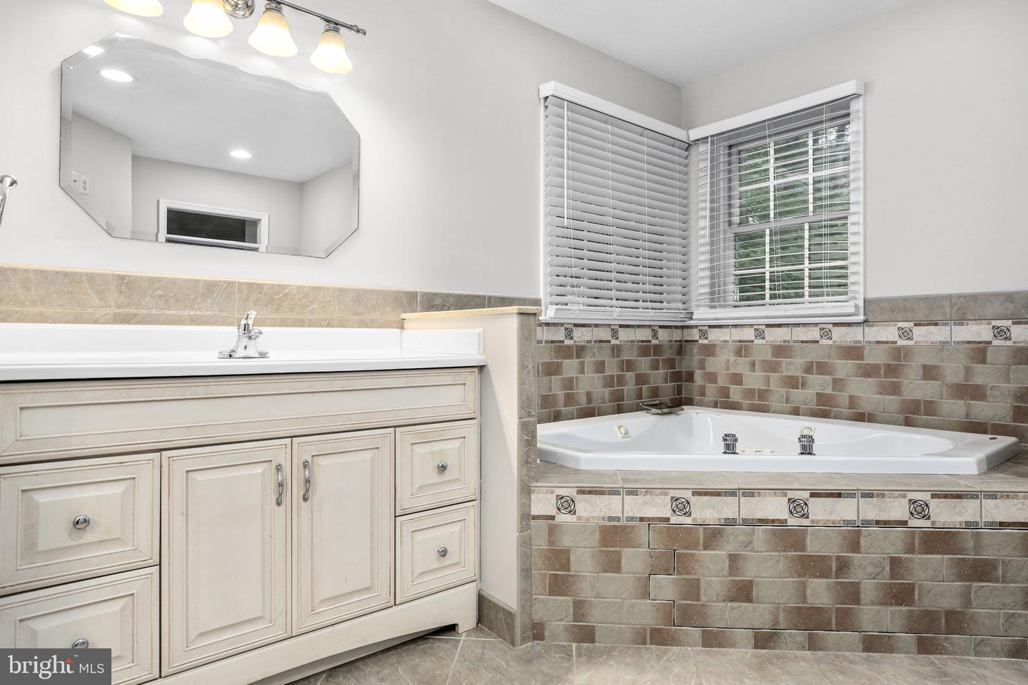 2409 HARPOON DR, STAFFORD, Virginia 22554, 5 Bedrooms Bedrooms, ,5 BathroomsBathrooms,Residential,For sale,2409 HARPOON DR,VAST2040806 MLS # VAST2040806