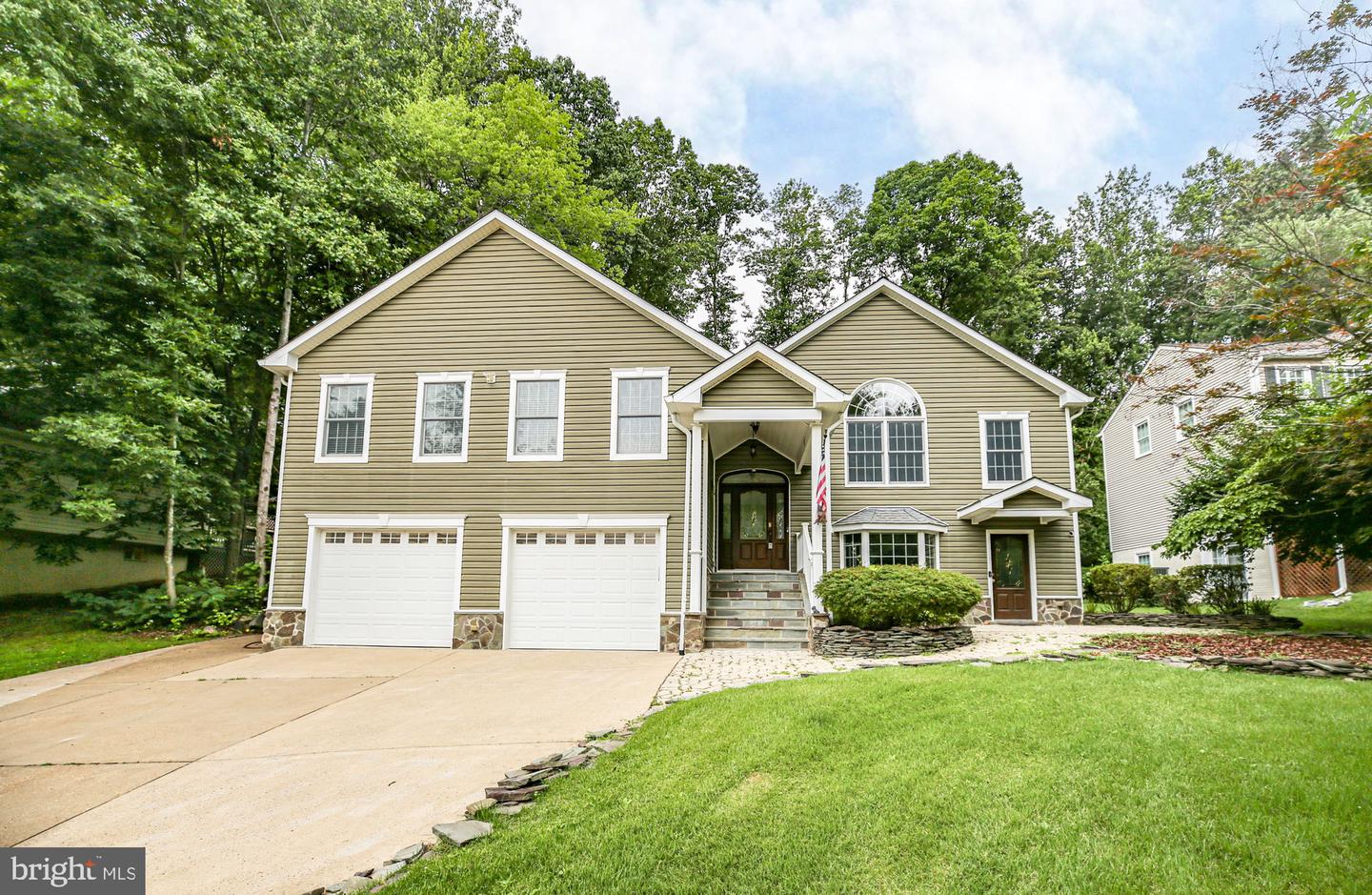 2409 HARPOON DR, STAFFORD, Virginia 22554, 5 Bedrooms Bedrooms, ,5 BathroomsBathrooms,Residential,For sale,2409 HARPOON DR,VAST2040806 MLS # VAST2040806
