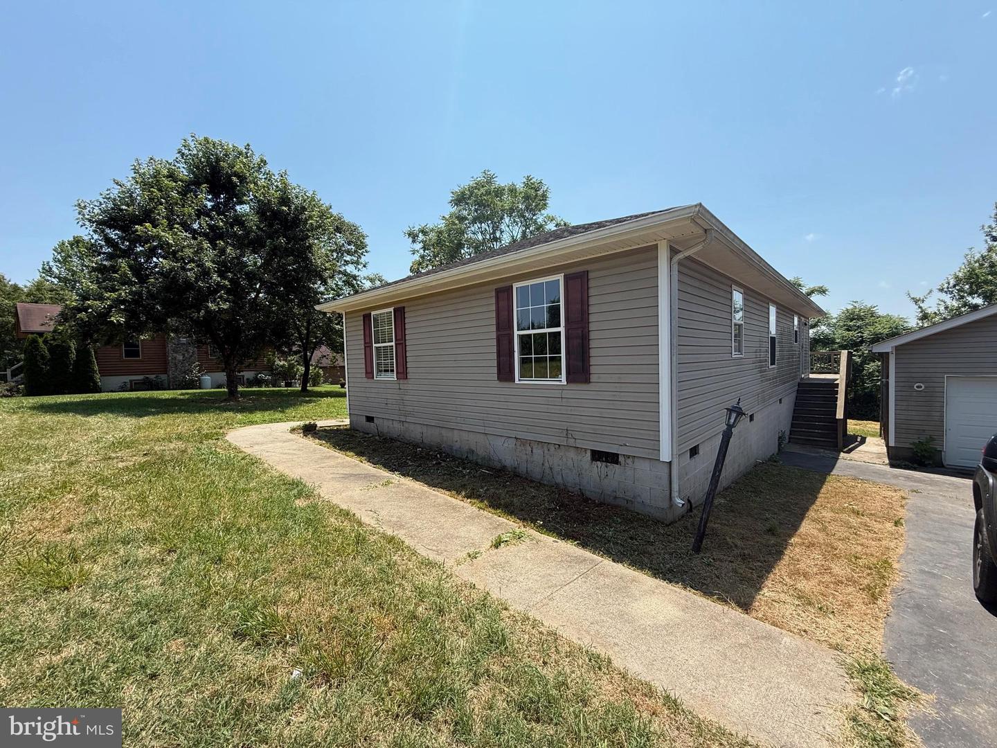 231 DERBY LN, LOUISA, Virginia 23093, 4 Bedrooms Bedrooms, ,2 BathroomsBathrooms,Residential,For sale,231 DERBY LN,VALA2008256 MLS # VALA2008256