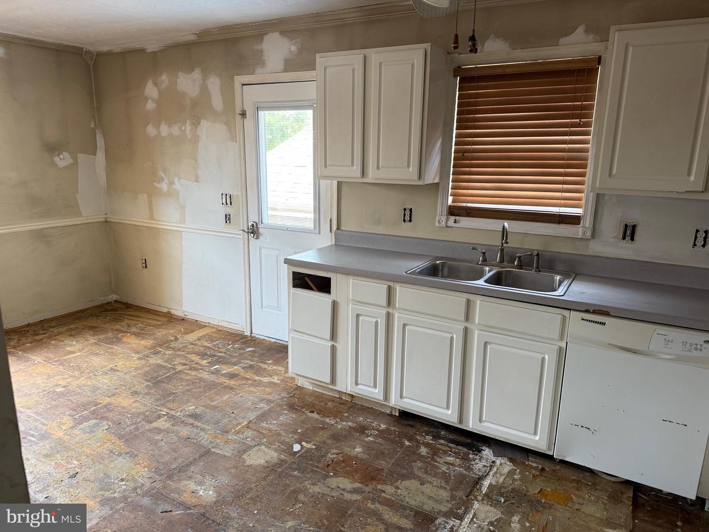 231 DERBY LN, LOUISA, Virginia 23093, 4 Bedrooms Bedrooms, ,2 BathroomsBathrooms,Residential,For sale,231 DERBY LN,VALA2008256 MLS # VALA2008256