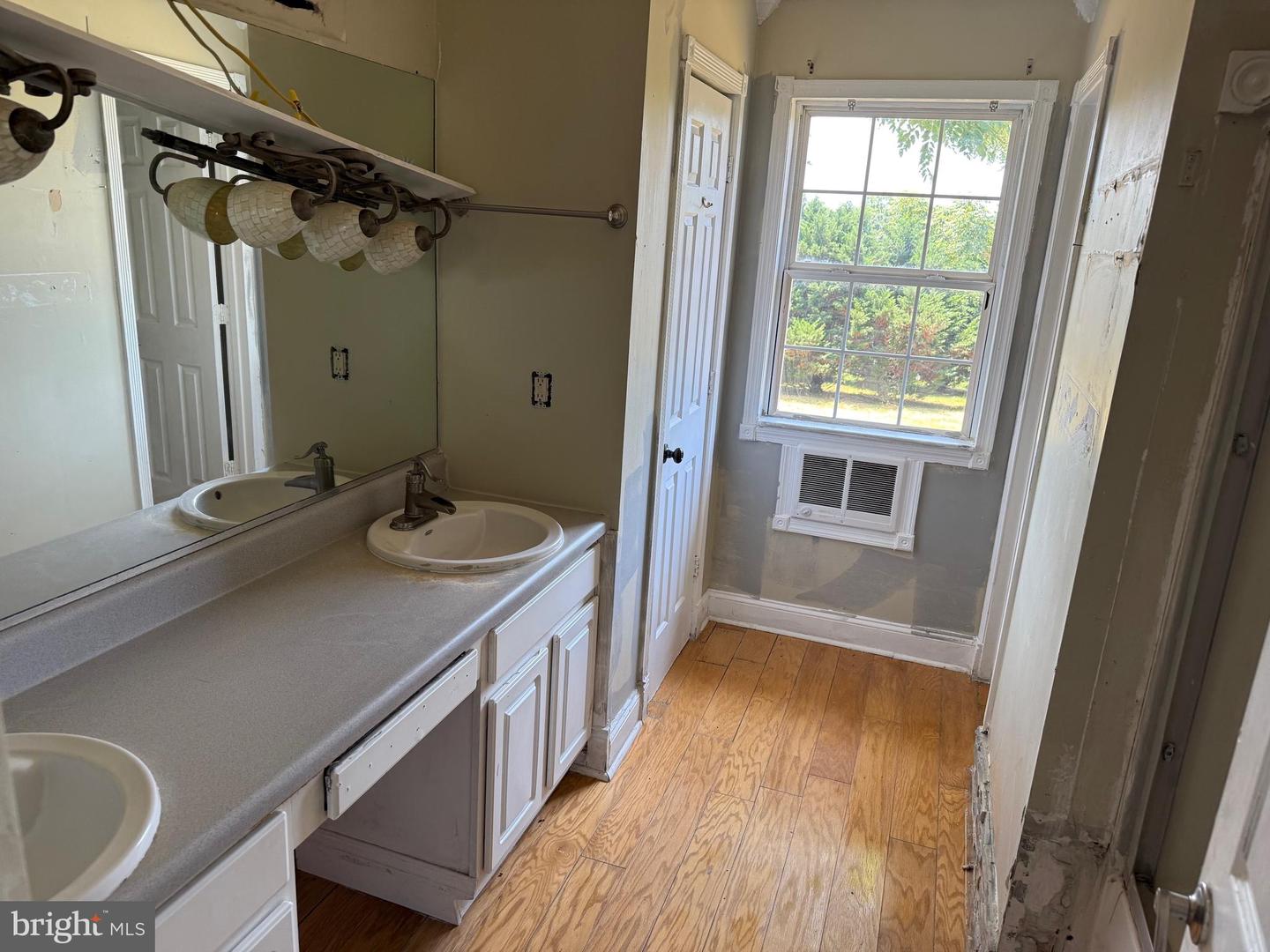 231 DERBY LN, LOUISA, Virginia 23093, 4 Bedrooms Bedrooms, ,2 BathroomsBathrooms,Residential,For sale,231 DERBY LN,VALA2008256 MLS # VALA2008256
