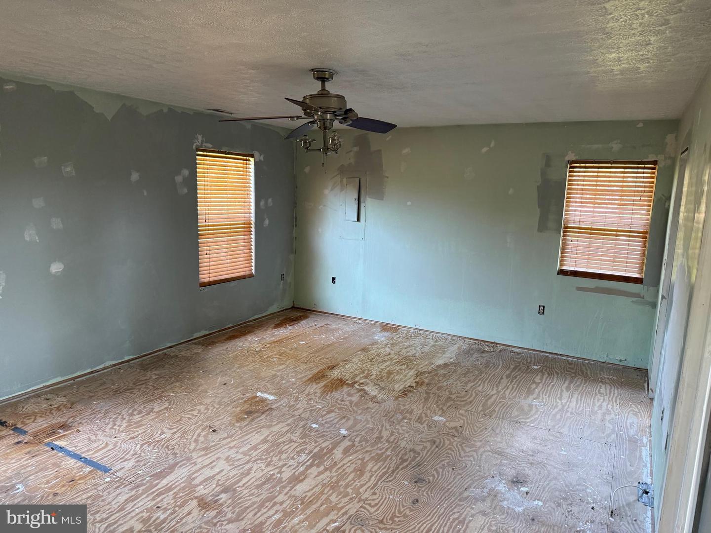 231 DERBY LN, LOUISA, Virginia 23093, 4 Bedrooms Bedrooms, ,2 BathroomsBathrooms,Residential,For sale,231 DERBY LN,VALA2008256 MLS # VALA2008256