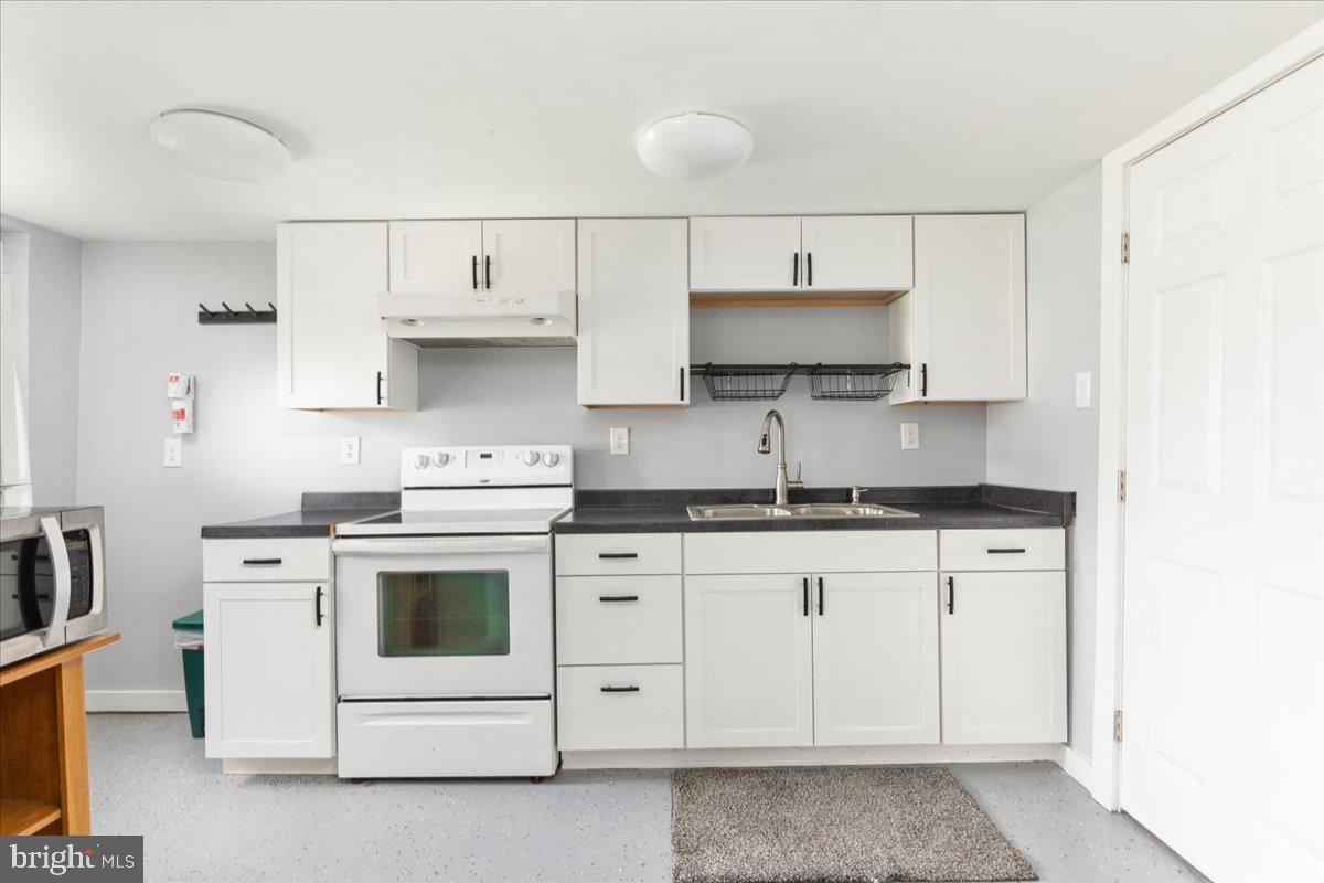 1301 ADAMS AVE, FRONT ROYAL, Virginia 22630, 3 Bedrooms Bedrooms, ,2 BathroomsBathrooms,Residential,For sale,1301 ADAMS AVE,VAWR2011686 MLS # VAWR2011686