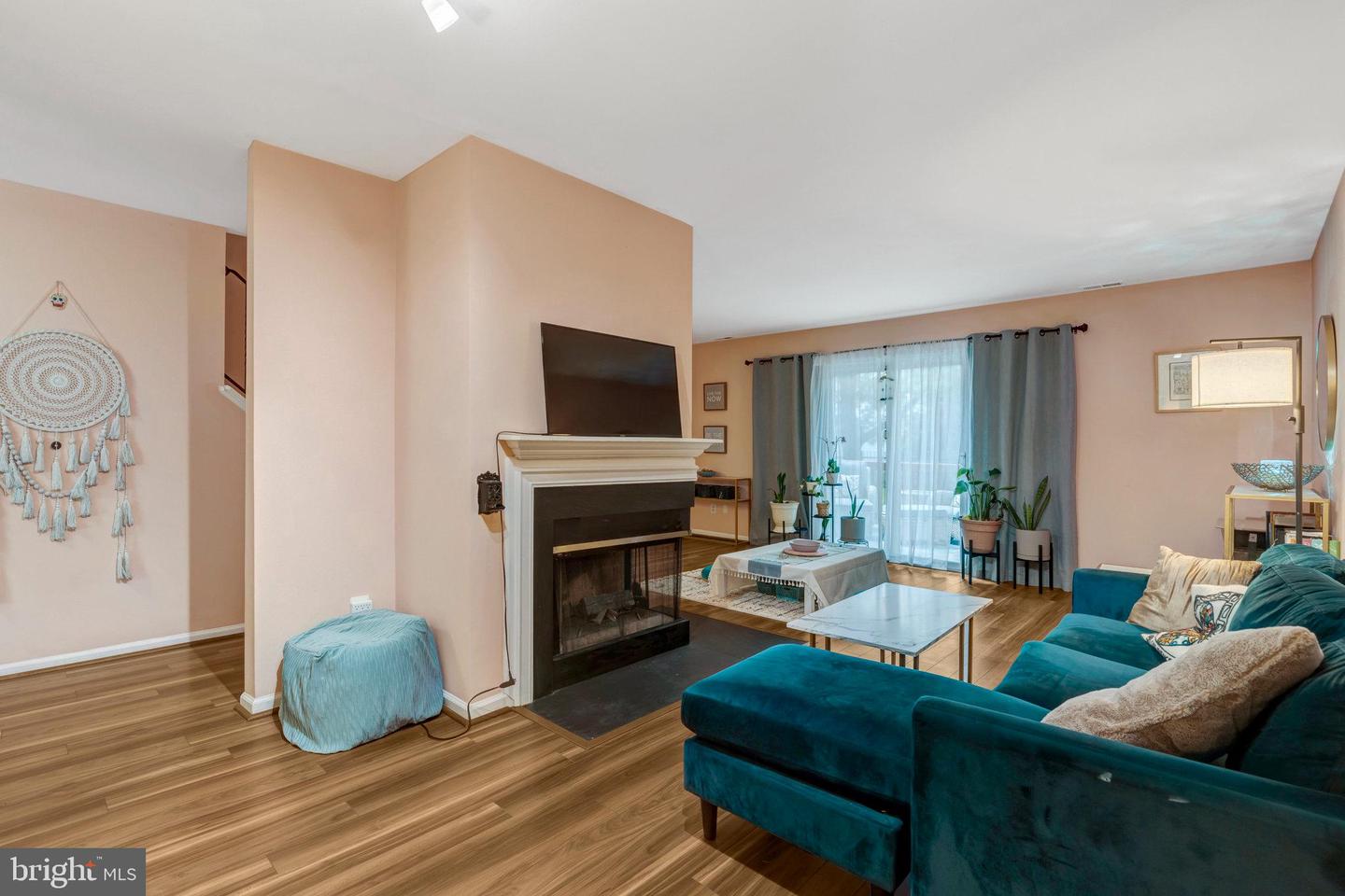 4077 WEEPING WILLOW CT #136E, CHANTILLY, Virginia 20151, 2 Bedrooms Bedrooms, ,1 BathroomBathrooms,Residential,For sale,4077 WEEPING WILLOW CT #136E,VAFX2255386 MLS # VAFX2255386