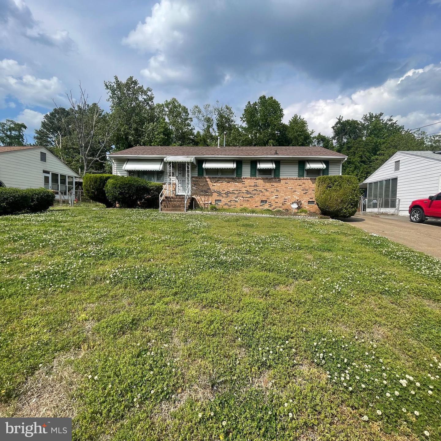 417 RONDTOP AVE, PETERSBURG, Virginia 23803, 3 Bedrooms Bedrooms, ,1 BathroomBathrooms,Residential,For sale,417 RONDTOP AVE,VAPC2000136 MLS # VAPC2000136