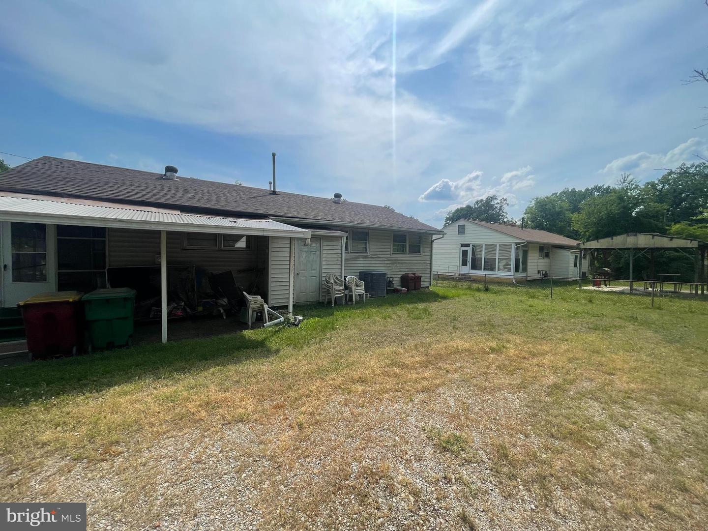 417 RONDTOP AVE, PETERSBURG, Virginia 23803, 3 Bedrooms Bedrooms, ,1 BathroomBathrooms,Residential,For sale,417 RONDTOP AVE,VAPC2000136 MLS # VAPC2000136
