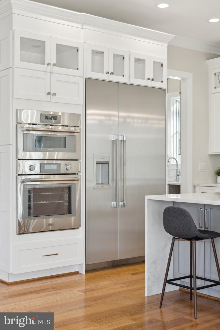 2150 N STAFFORD ST, ARLINGTON, Virginia 22207, 7 Bedrooms Bedrooms, ,8 BathroomsBathrooms,Residential,For sale,2150 N STAFFORD ST,VAAR2060704 MLS # VAAR2060704