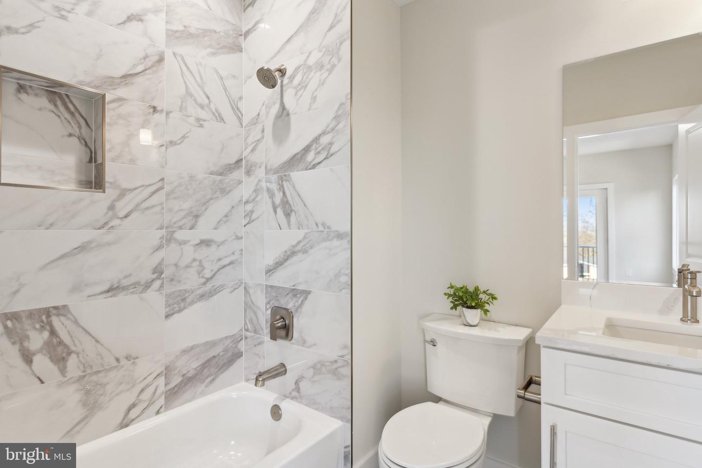 2150 N STAFFORD ST, ARLINGTON, Virginia 22207, 7 Bedrooms Bedrooms, ,8 BathroomsBathrooms,Residential,For sale,2150 N STAFFORD ST,VAAR2060704 MLS # VAAR2060704