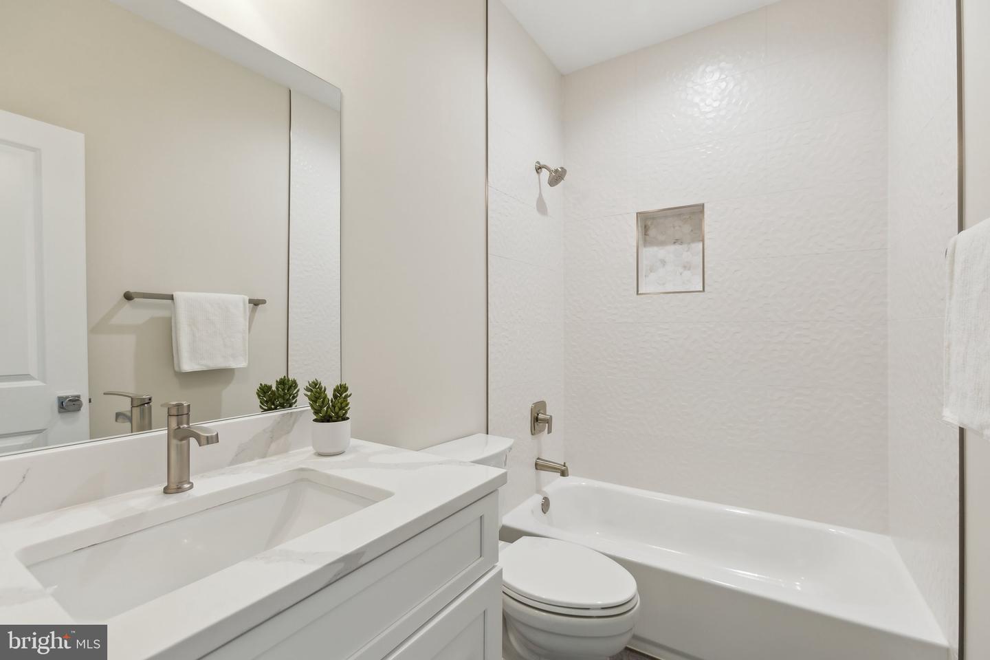 2150 N STAFFORD ST, ARLINGTON, Virginia 22207, 7 Bedrooms Bedrooms, ,8 BathroomsBathrooms,Residential,For sale,2150 N STAFFORD ST,VAAR2060704 MLS # VAAR2060704