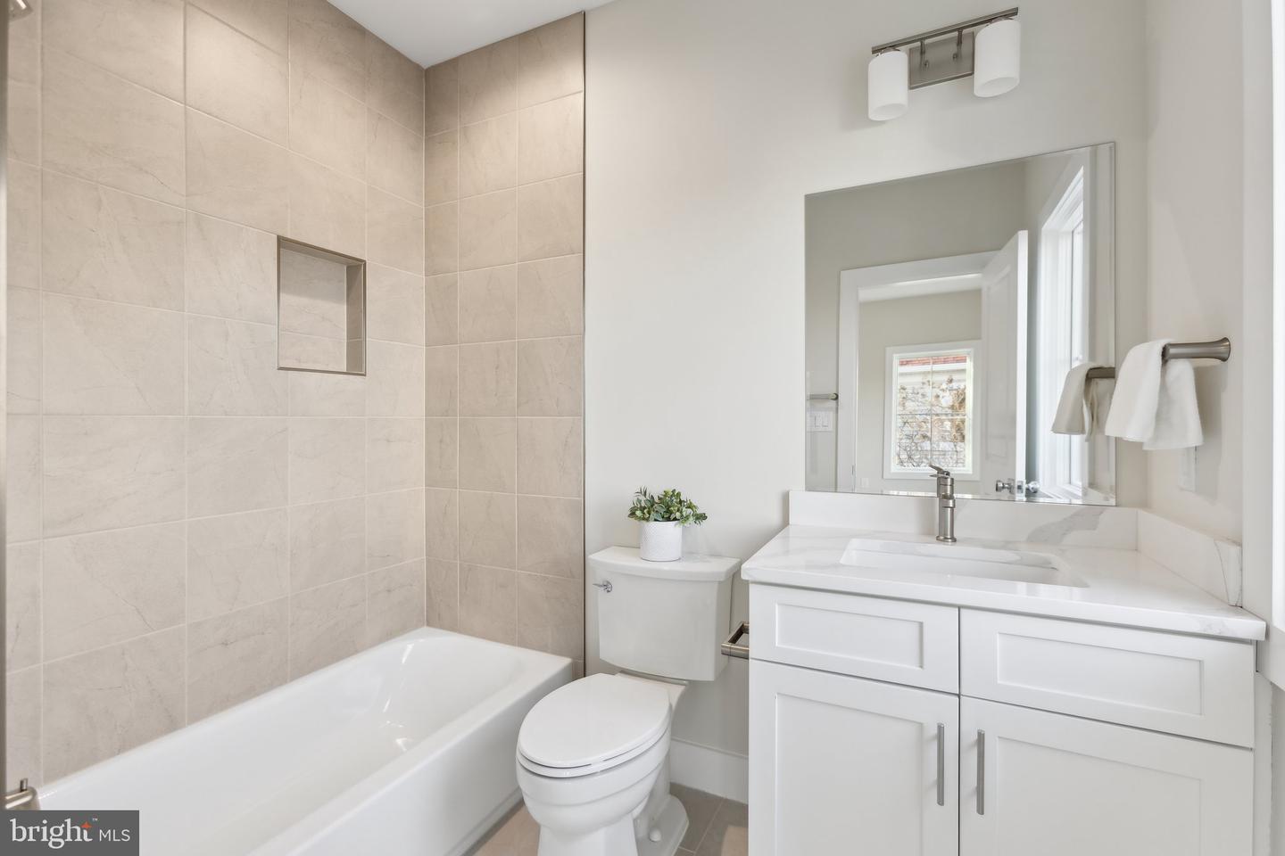 2150 N STAFFORD ST, ARLINGTON, Virginia 22207, 7 Bedrooms Bedrooms, ,8 BathroomsBathrooms,Residential,For sale,2150 N STAFFORD ST,VAAR2060704 MLS # VAAR2060704