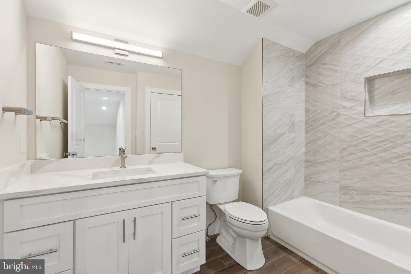 2150 N STAFFORD ST, ARLINGTON, Virginia 22207, 7 Bedrooms Bedrooms, ,8 BathroomsBathrooms,Residential,For sale,2150 N STAFFORD ST,VAAR2060704 MLS # VAAR2060704