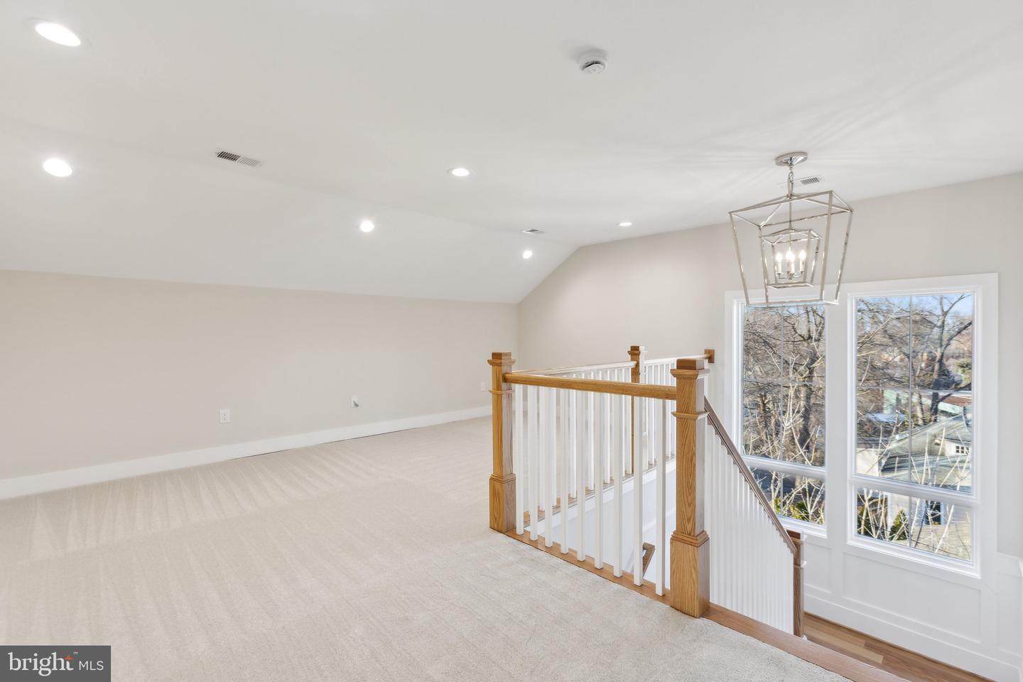 2150 N STAFFORD ST, ARLINGTON, Virginia 22207, 7 Bedrooms Bedrooms, ,8 BathroomsBathrooms,Residential,For sale,2150 N STAFFORD ST,VAAR2060704 MLS # VAAR2060704
