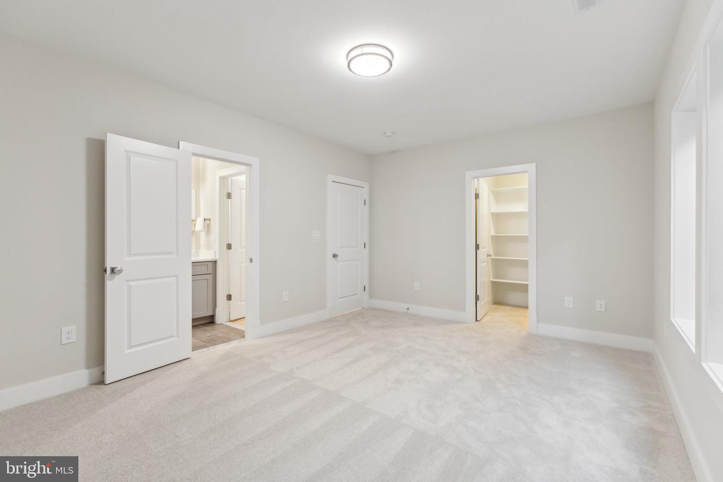 2150 N STAFFORD ST, ARLINGTON, Virginia 22207, 7 Bedrooms Bedrooms, ,8 BathroomsBathrooms,Residential,For sale,2150 N STAFFORD ST,VAAR2060704 MLS # VAAR2060704