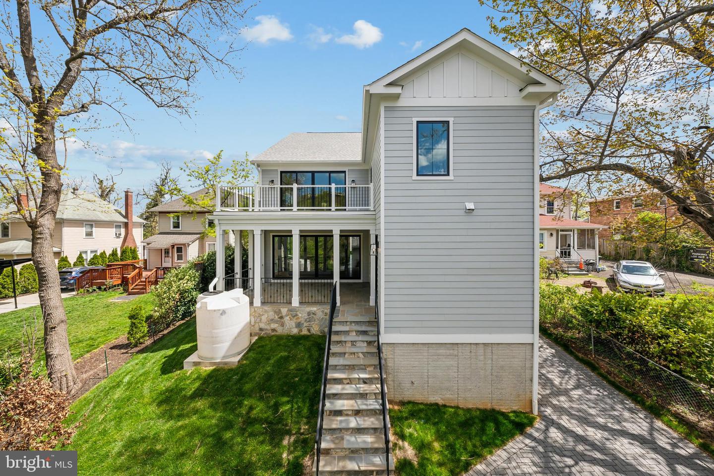 2150 N STAFFORD ST, ARLINGTON, Virginia 22207, 7 Bedrooms Bedrooms, ,8 BathroomsBathrooms,Residential,For sale,2150 N STAFFORD ST,VAAR2060704 MLS # VAAR2060704