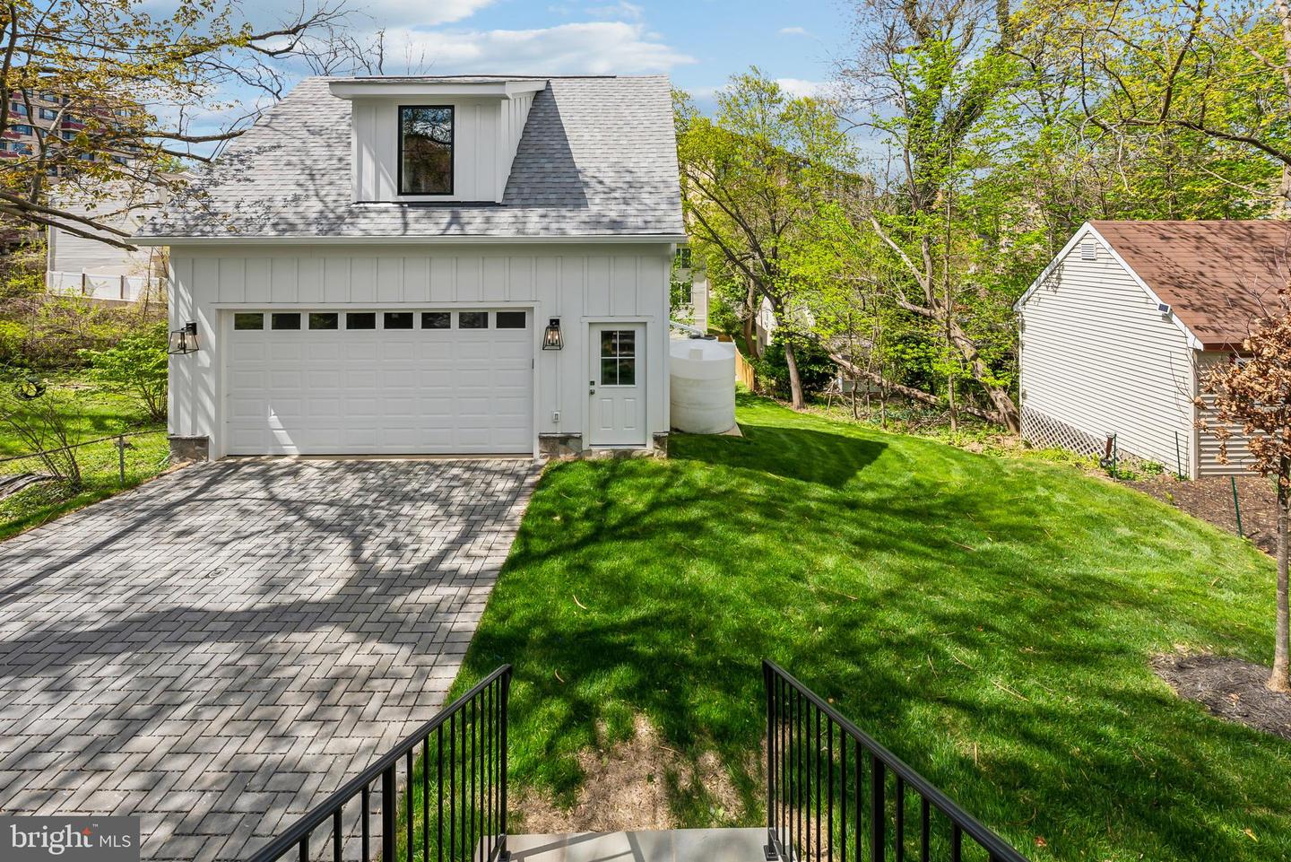 2150 N STAFFORD ST, ARLINGTON, Virginia 22207, 7 Bedrooms Bedrooms, ,8 BathroomsBathrooms,Residential,For sale,2150 N STAFFORD ST,VAAR2060704 MLS # VAAR2060704