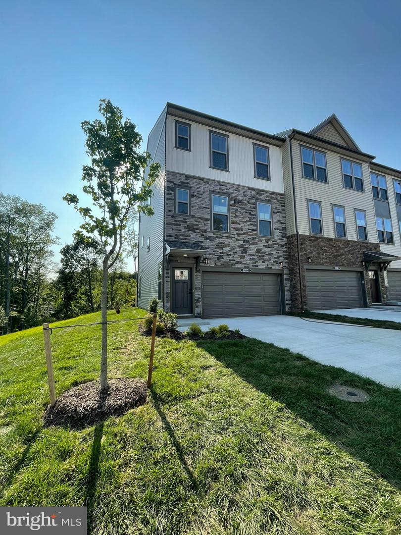 13212 NIXON LN, WOODBRIDGE, Virginia 22193, 4 Bedrooms Bedrooms, ,3 BathroomsBathrooms,Residential,For sale,13212 NIXON LN,VAPW2099196 MLS # VAPW2099196