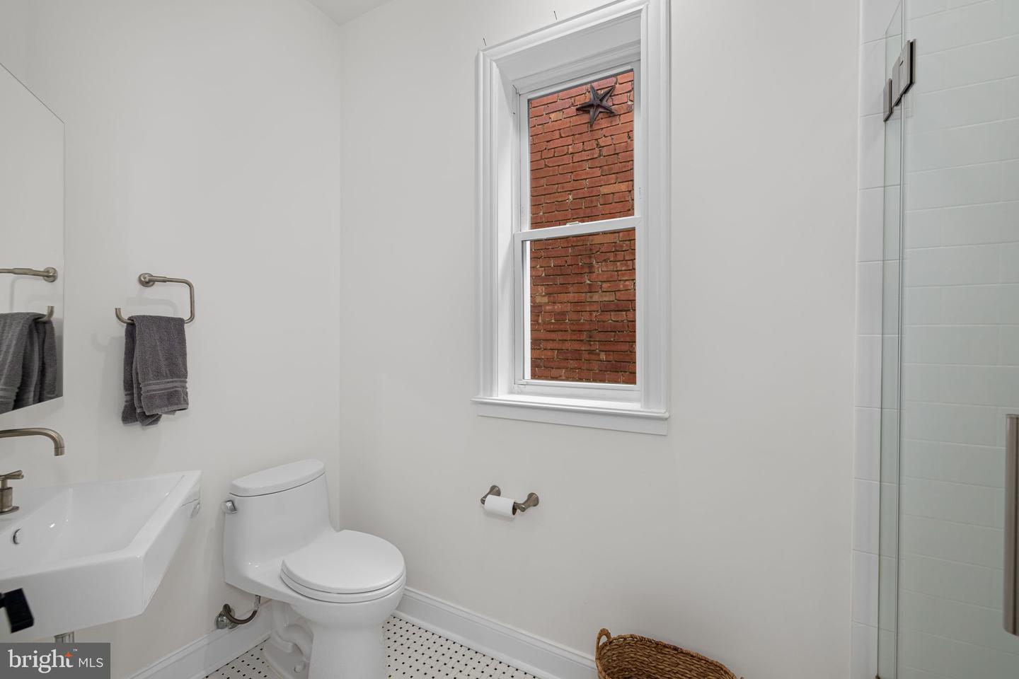 58 S ST NW, WASHINGTON, District Of Columbia 20001, 3 Bedrooms Bedrooms, ,2 BathroomsBathrooms,Residential,For sale,58 S ST NW,DCDC2210330 MLS # DCDC2210330
