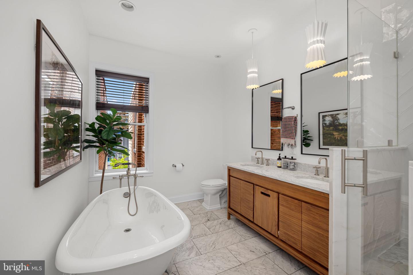 58 S ST NW, WASHINGTON, District Of Columbia 20001, 3 Bedrooms Bedrooms, ,2 BathroomsBathrooms,Residential,For sale,58 S ST NW,DCDC2210330 MLS # DCDC2210330