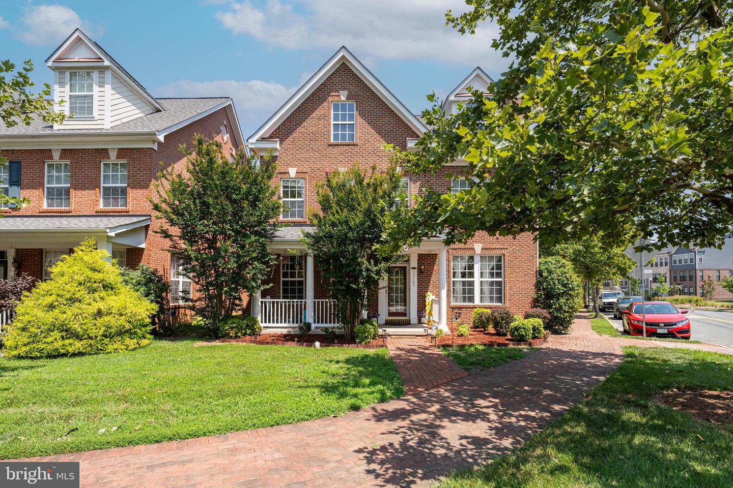 13765 FLEET ST, WOODBRIDGE, Virginia 22191, 4 Bedrooms Bedrooms, ,3 BathroomsBathrooms,Residential,For sale,13765 FLEET ST,VAPW2099208 MLS # VAPW2099208