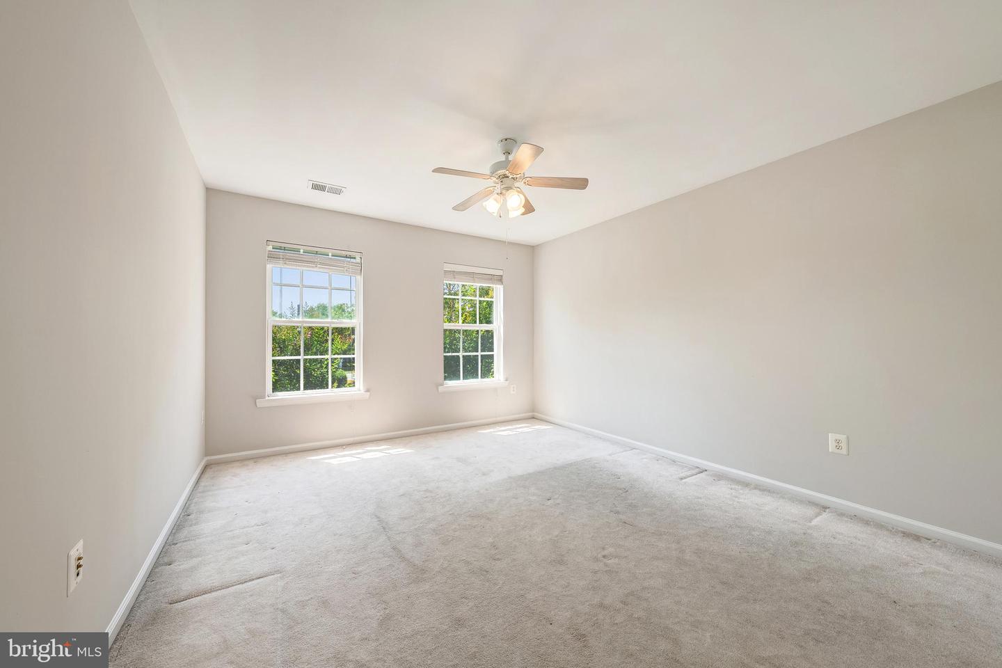 13765 FLEET ST, WOODBRIDGE, Virginia 22191, 4 Bedrooms Bedrooms, ,3 BathroomsBathrooms,Residential,For sale,13765 FLEET ST,VAPW2099208 MLS # VAPW2099208