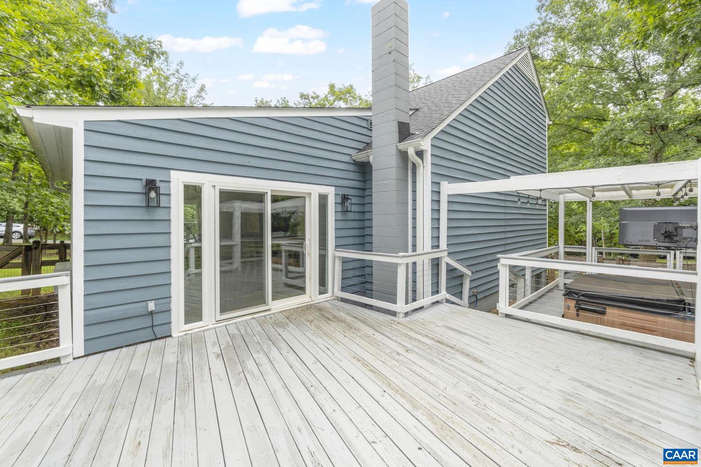 26 WOODLAWN DR, PALMYRA, Virginia 22963, 3 Bedrooms Bedrooms, ,2 BathroomsBathrooms,Residential,For sale,26 WOODLAWN DR,666643 MLS # 666643