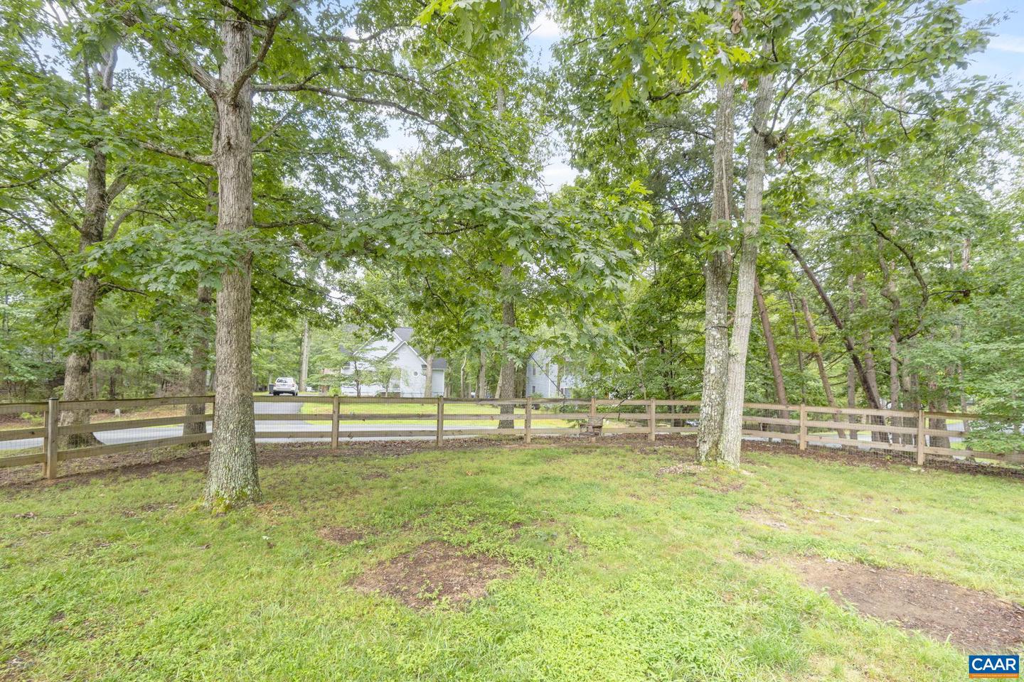 26 WOODLAWN DR, PALMYRA, Virginia 22963, 3 Bedrooms Bedrooms, ,2 BathroomsBathrooms,Residential,For sale,26 WOODLAWN DR,666643 MLS # 666643