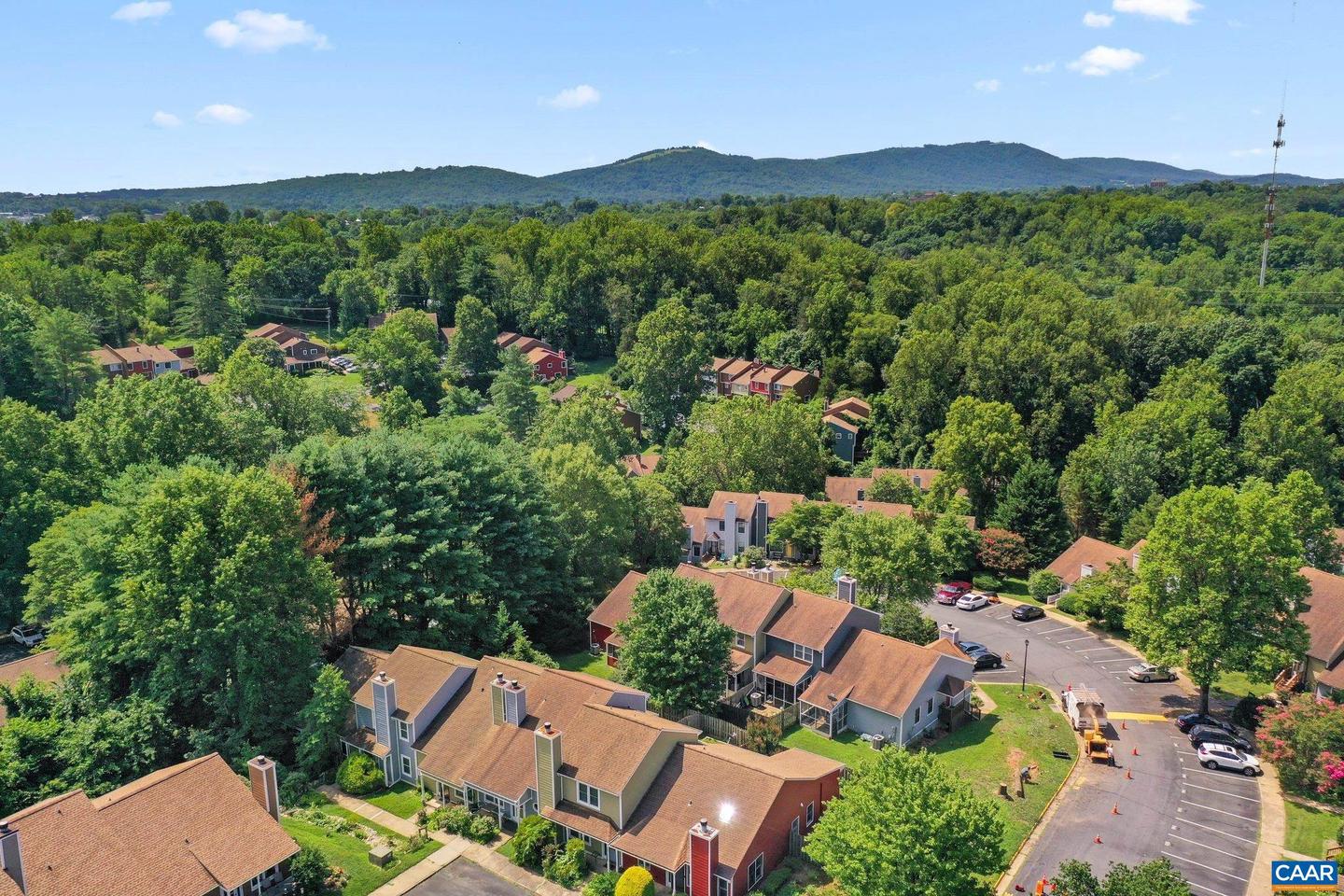 941 WARWICK CT, CHARLOTTESVILLE, Virginia 22901, 3 Bedrooms Bedrooms, ,2 BathroomsBathrooms,Residential,For sale,941 WARWICK CT,666651 MLS # 666651